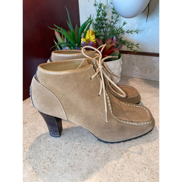 BIJOU Ladies Tan Ankle Booties w/ Wooden Heel Size 7.5 - Picture 1 of 9